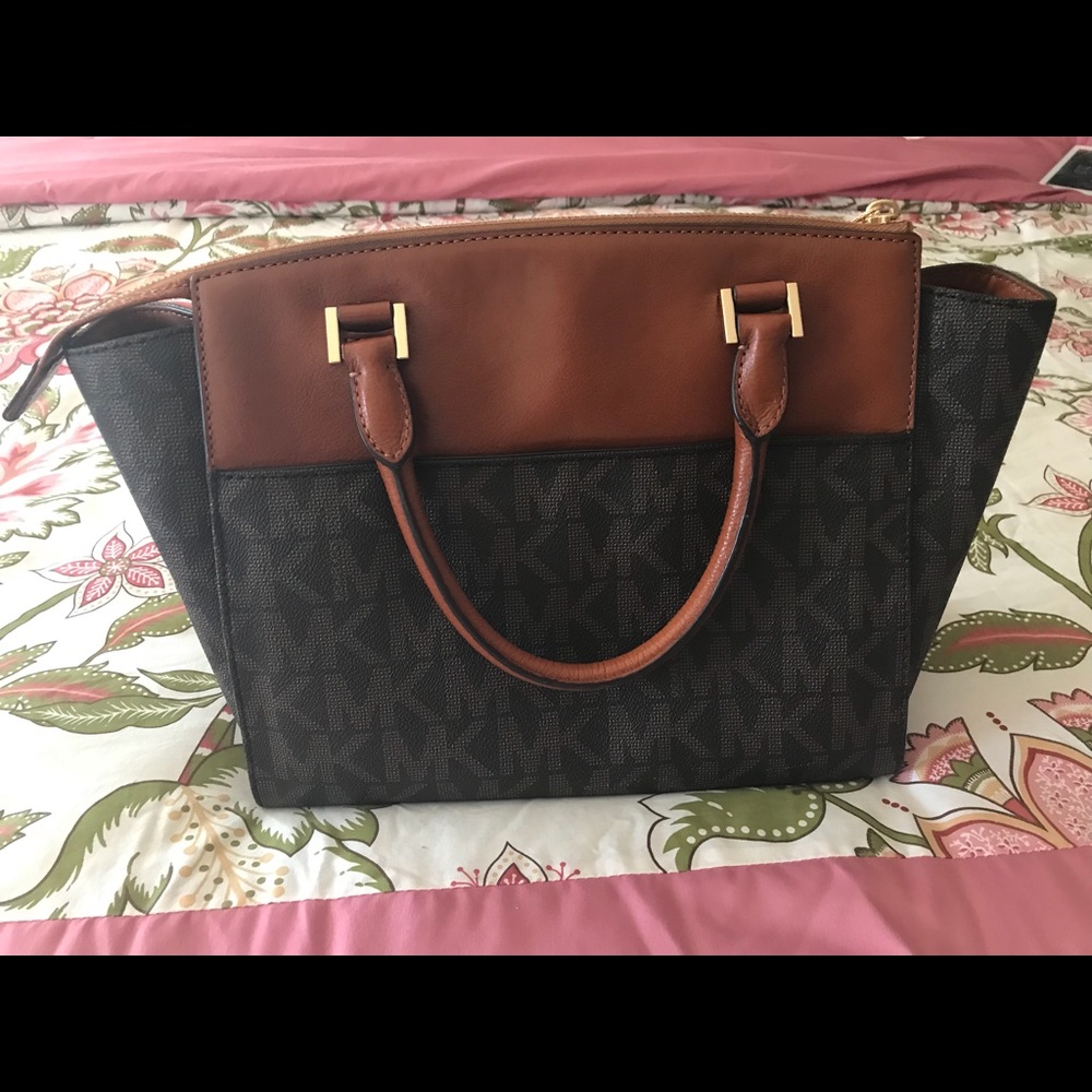Authentic Michael Kors Handbag - image 2